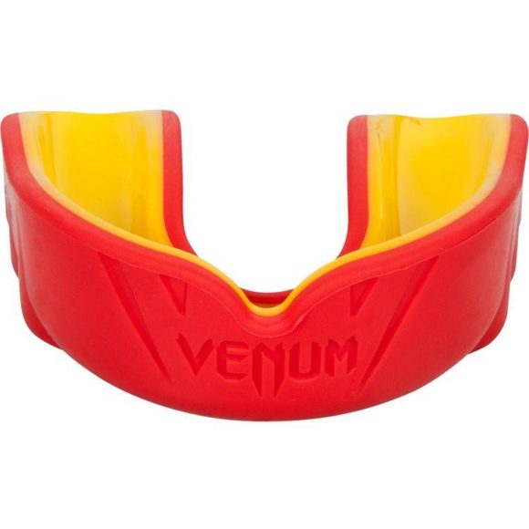 Rood gele gebitsbeschermer van Venum challenger.
