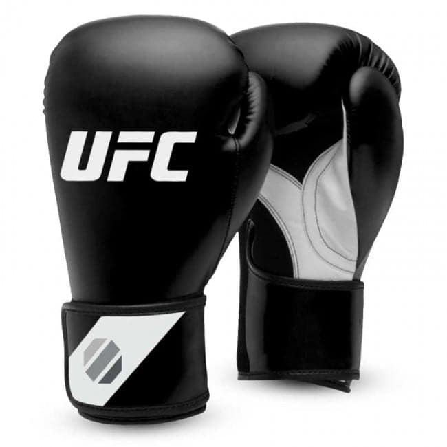 Zwarte training (kick)bokshandschoenen van UFC.