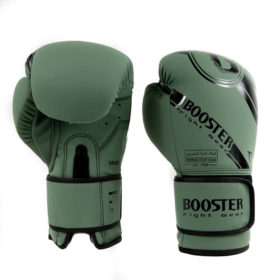 Groene (kick)bokshandschoenen van Booster, de Premium Striker 4.