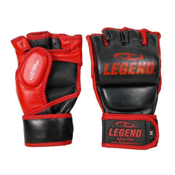 Zwart leren MMA handschoenen van Legend Sports.