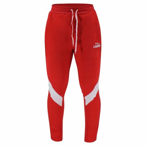 Een rode joggingbroek van Legend Sports.