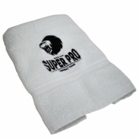 Witte handdoek van Super Pro.