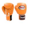 Oranje (kick)bokshandschoenen van Twins voor heren en dames.